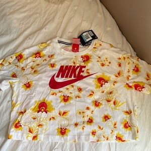 Nike loose crop top